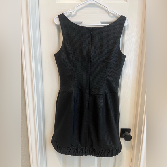 Bebe Vintage  Bubble Hem  Black Dress.  Size 10 - Picture 3 of 8